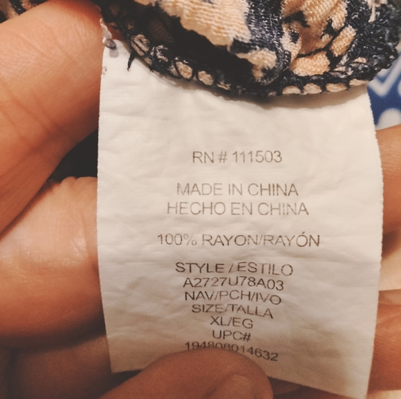 Lilly Rose floral romper - Picture 3 of 3